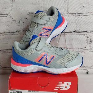 NEW BALANCE SNEAKERS
